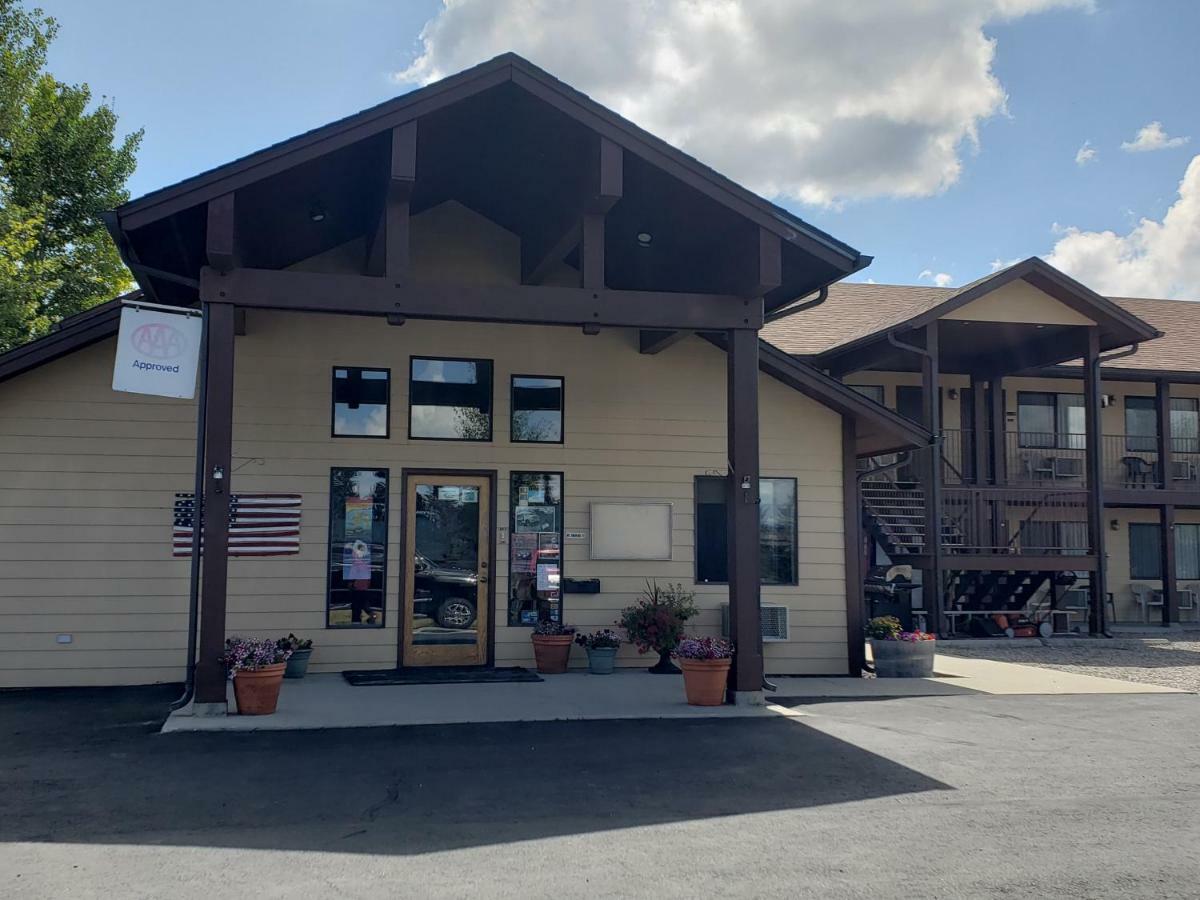 Red Bear Inn Енніс Екстер'єр фото
